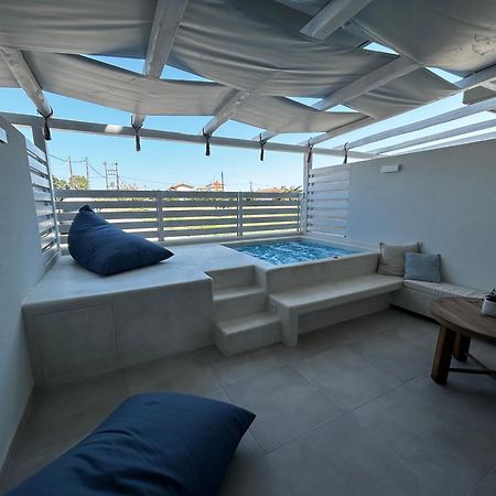 Calliopes By The Sea Boutique Suites Paralia Dionysiou Exterior foto