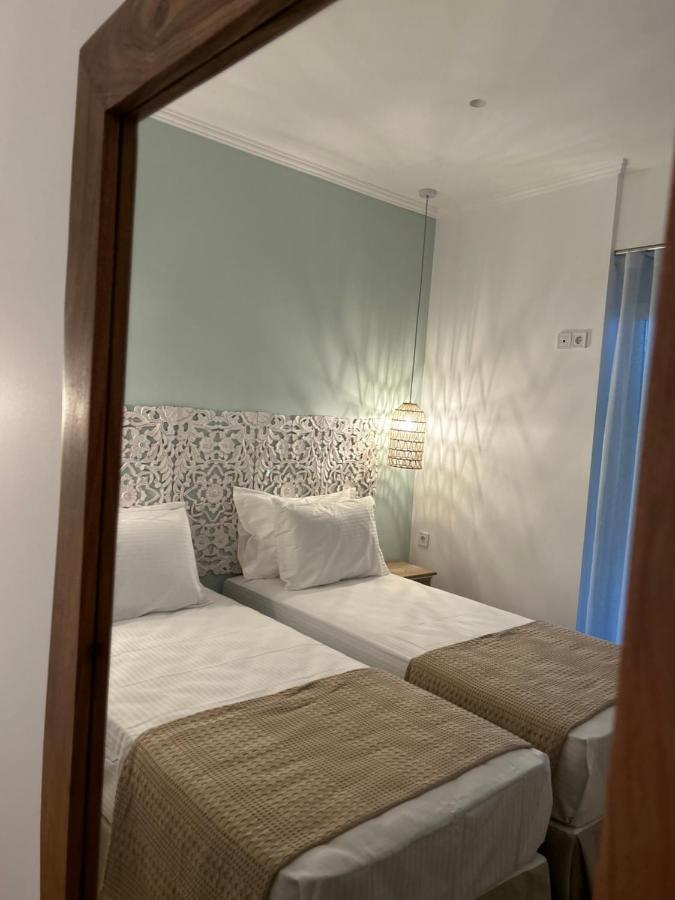 Calliopes By The Sea Boutique Suites Paralia Dionysiou Exterior foto