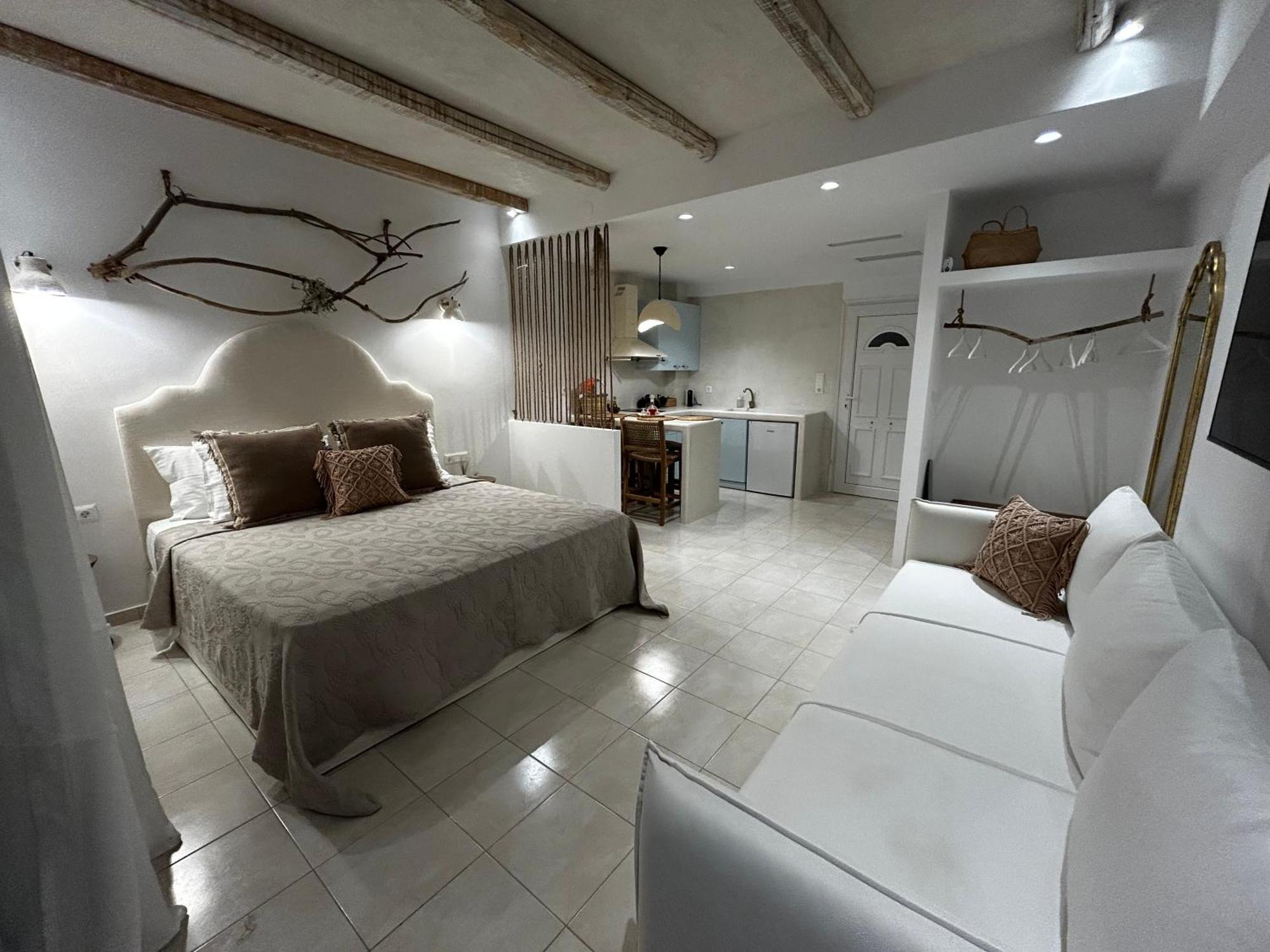 Calliopes By The Sea Boutique Suites Paralia Dionysiou Exterior foto